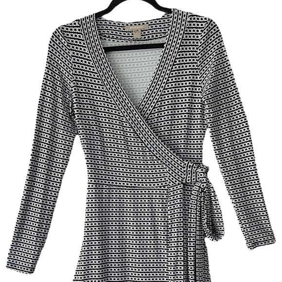 BANANA REPUBLIC | NWOT LONG SLEEVE WRAP DRESS NAVY BLUE & WHITE CHAIN LINK | XS - Picture 2 of 12